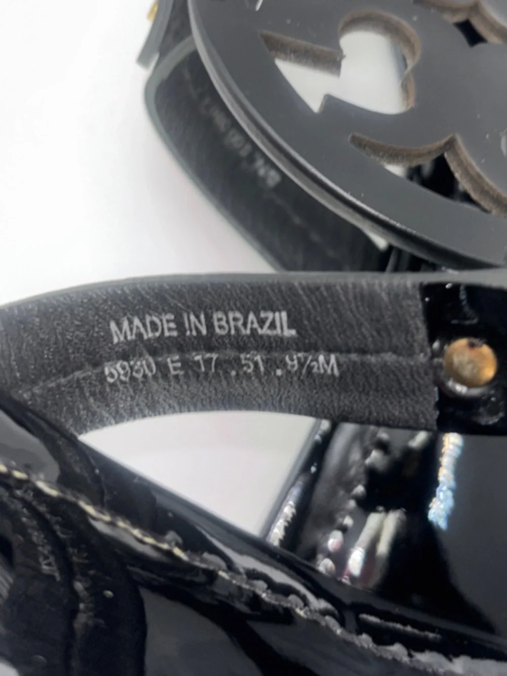 Tory Burch Miller Black Patent Logo Thong Sandals - Picture 6 of 9